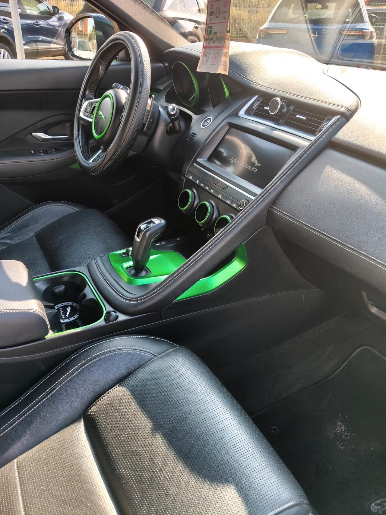 Jaguar E-Pace 2.0D I4 163 CV R-Dynamic SE