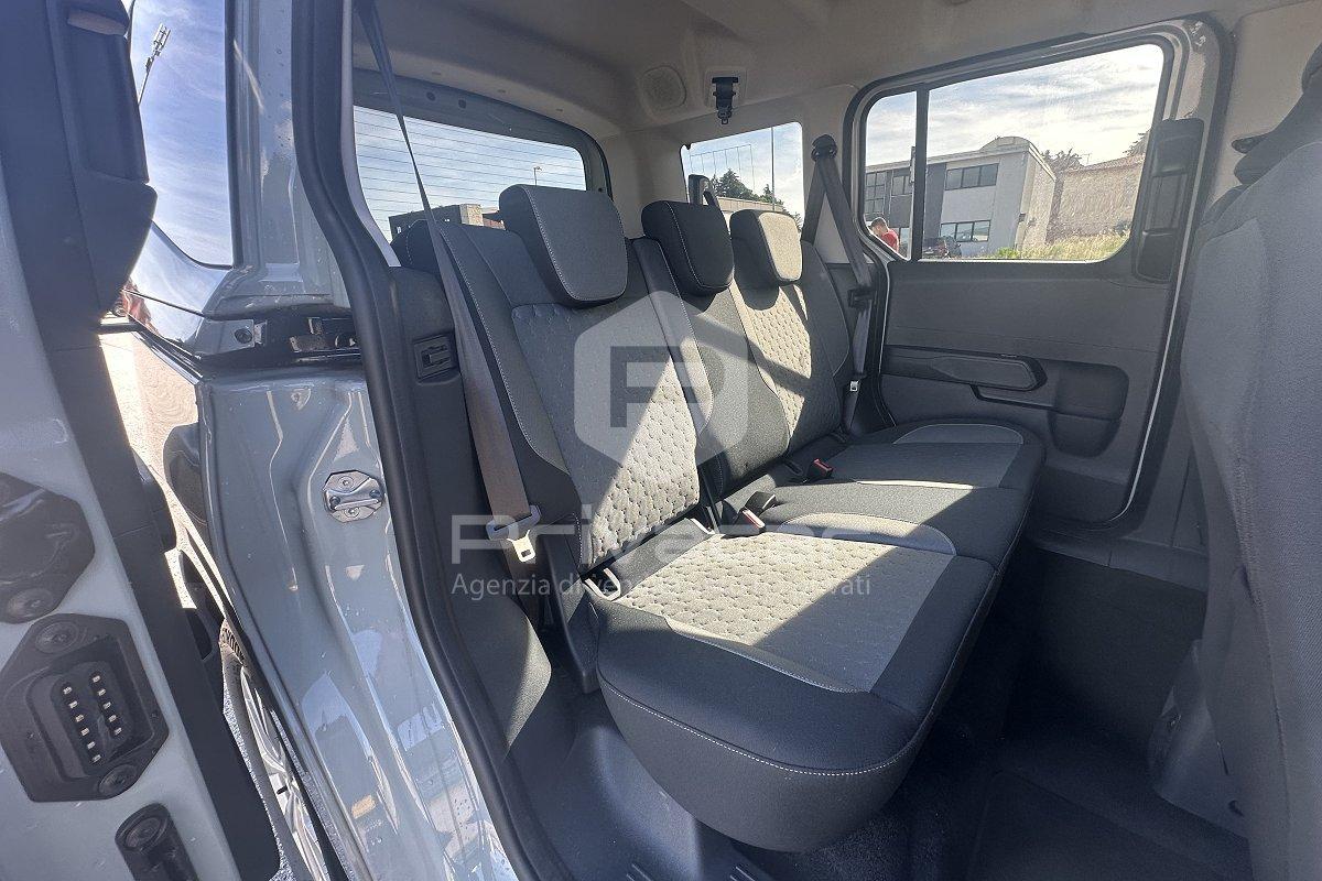 FORD Tourneo Courier 1.0 EcoBoost Titanium