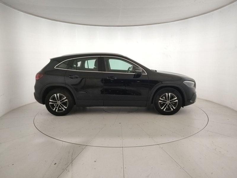 Mercedes-Benz GLA 180 d Advanced auto