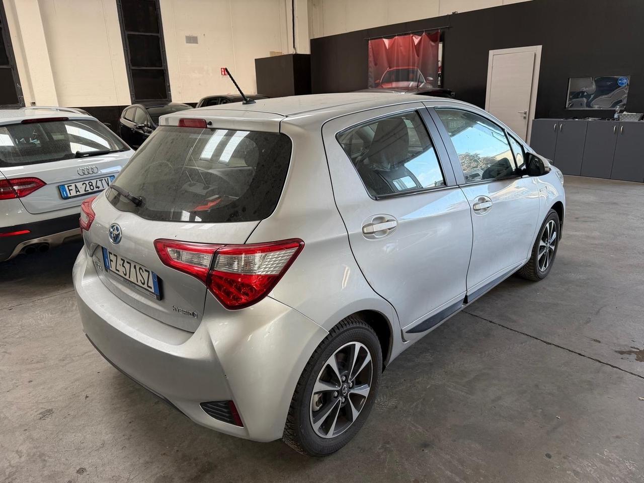 Toyota Yaris 1.5 benzina/Hybrid 73cv automatica