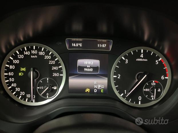 Infiniti Q30 1.5 diesel, cambio automatico, EURO 6