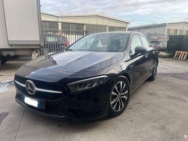 MERCEDES-BENZ A 180 d Automatic Advanced
