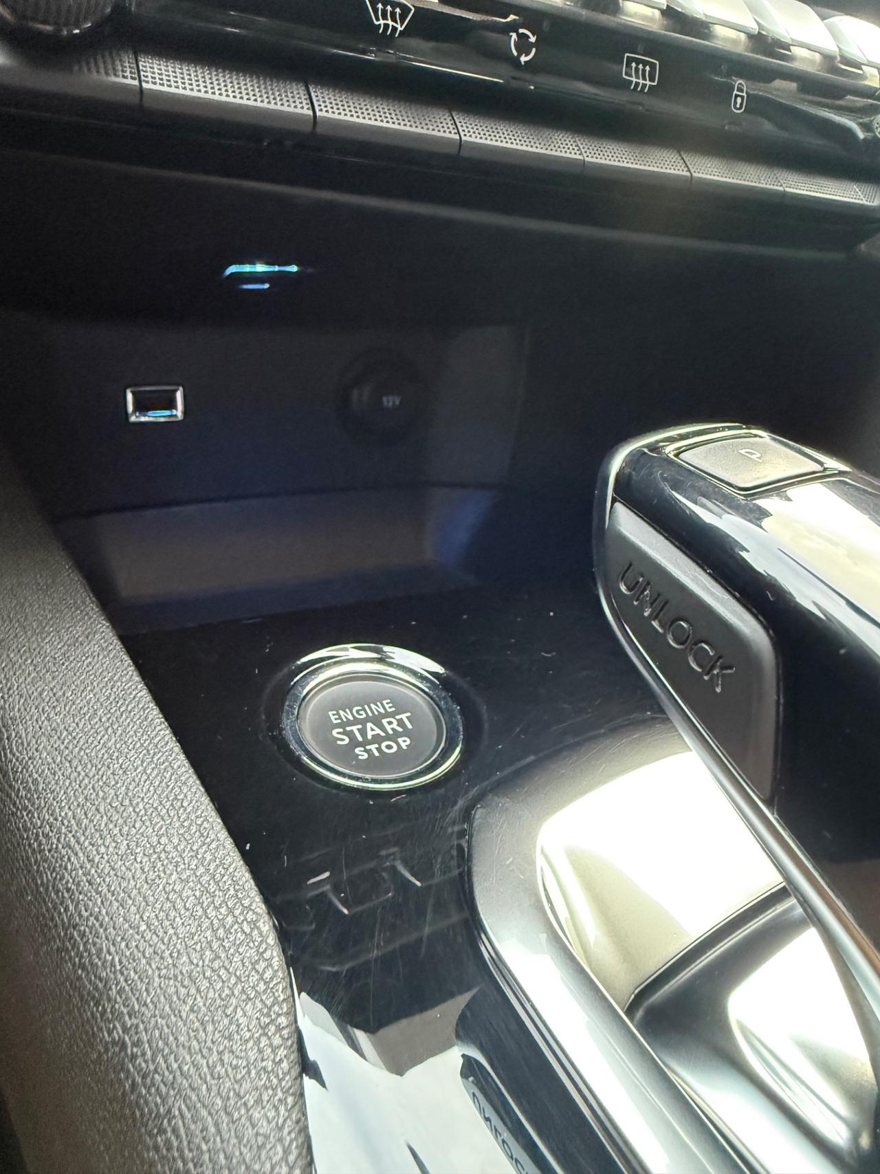 Peugeot 3008 1.5 diesel EAT8 GT tetto apribile 2022