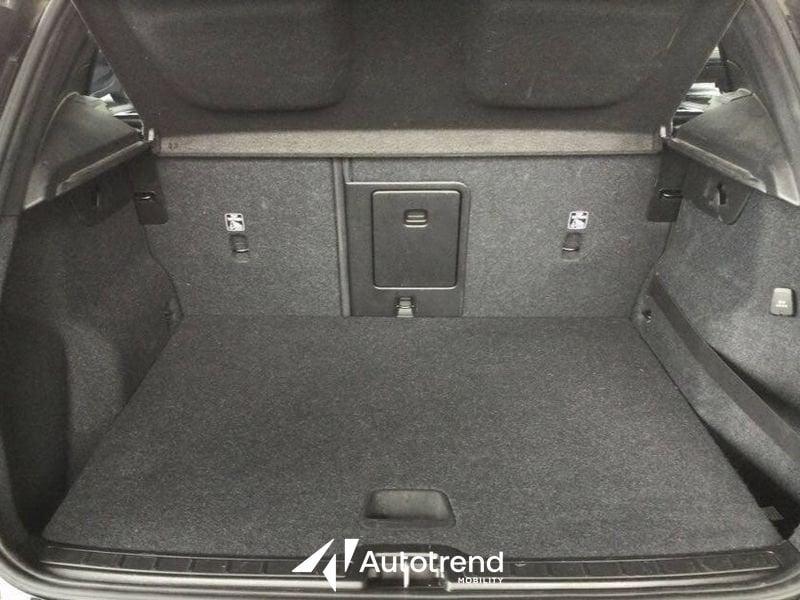 Volvo XC40 D3 150 CV AWD Automatica NAVI LED Business Plus