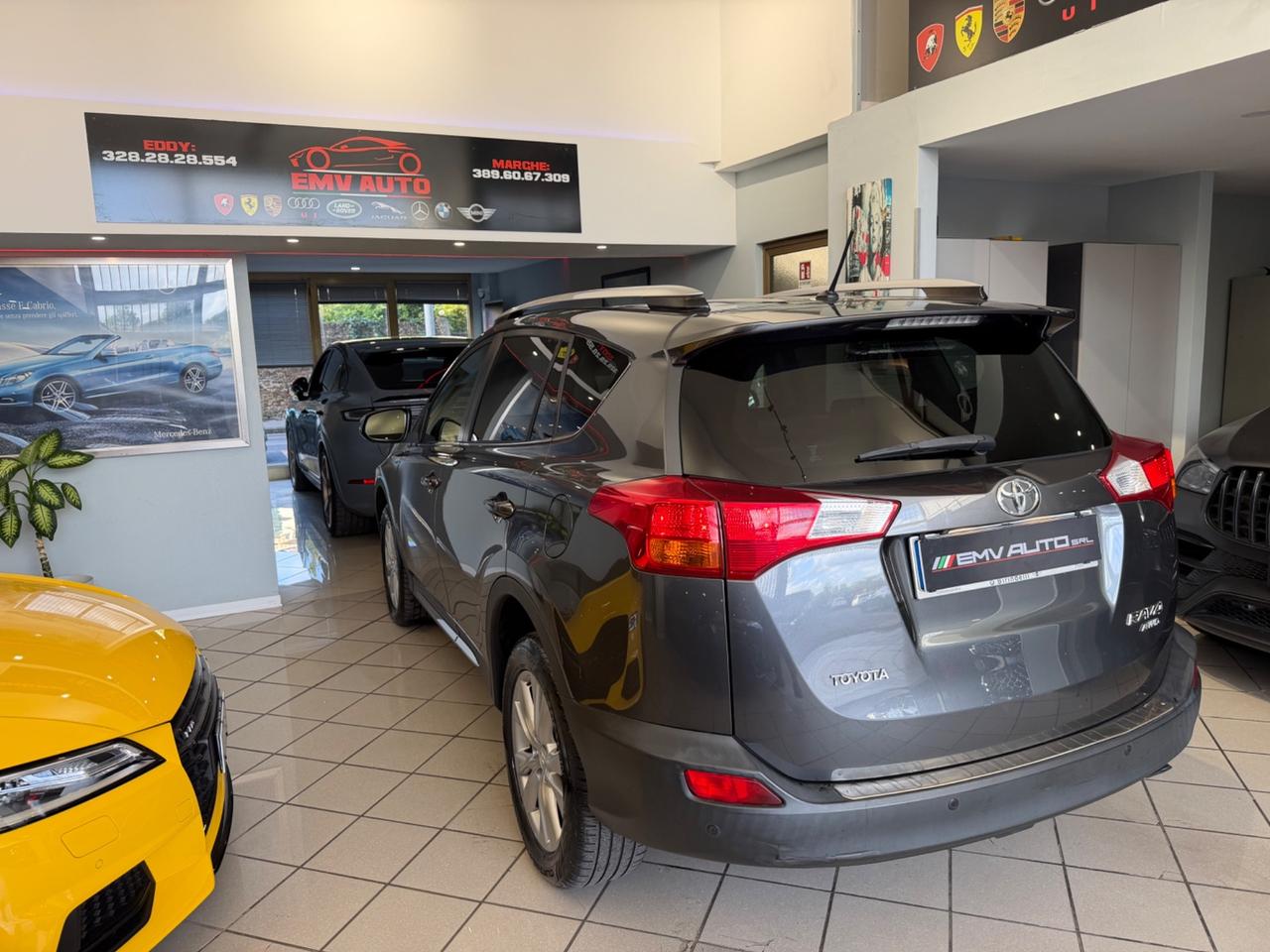 Toyota RAV 4 RAV4 2.0 D-4D 4WD Lounge White Ed. 321