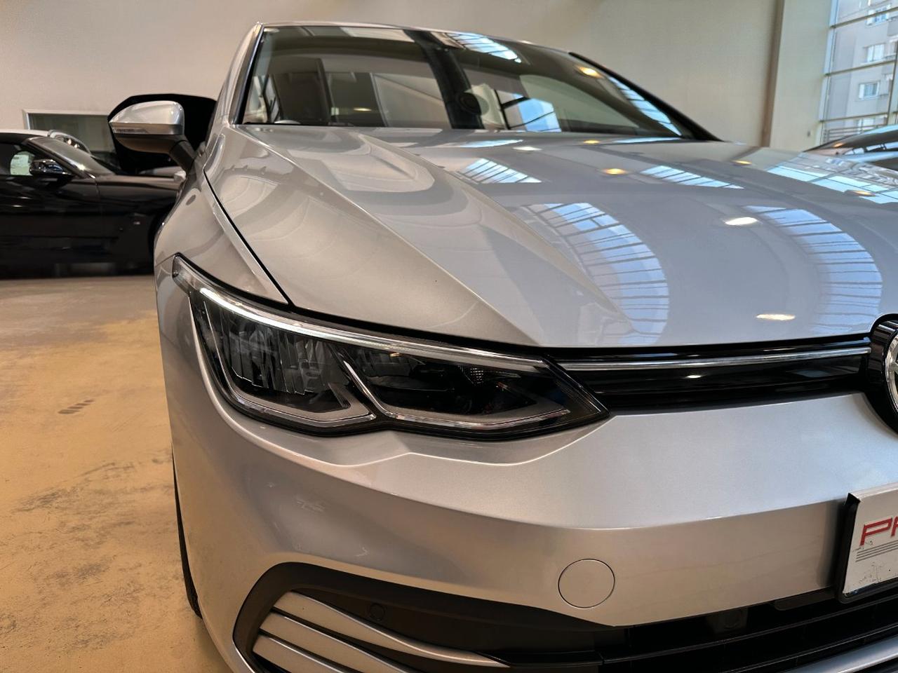 Volkswagen Golf 5 Porte 1.0 tsi Trendline 90cv - Carplay - OK Neopat.