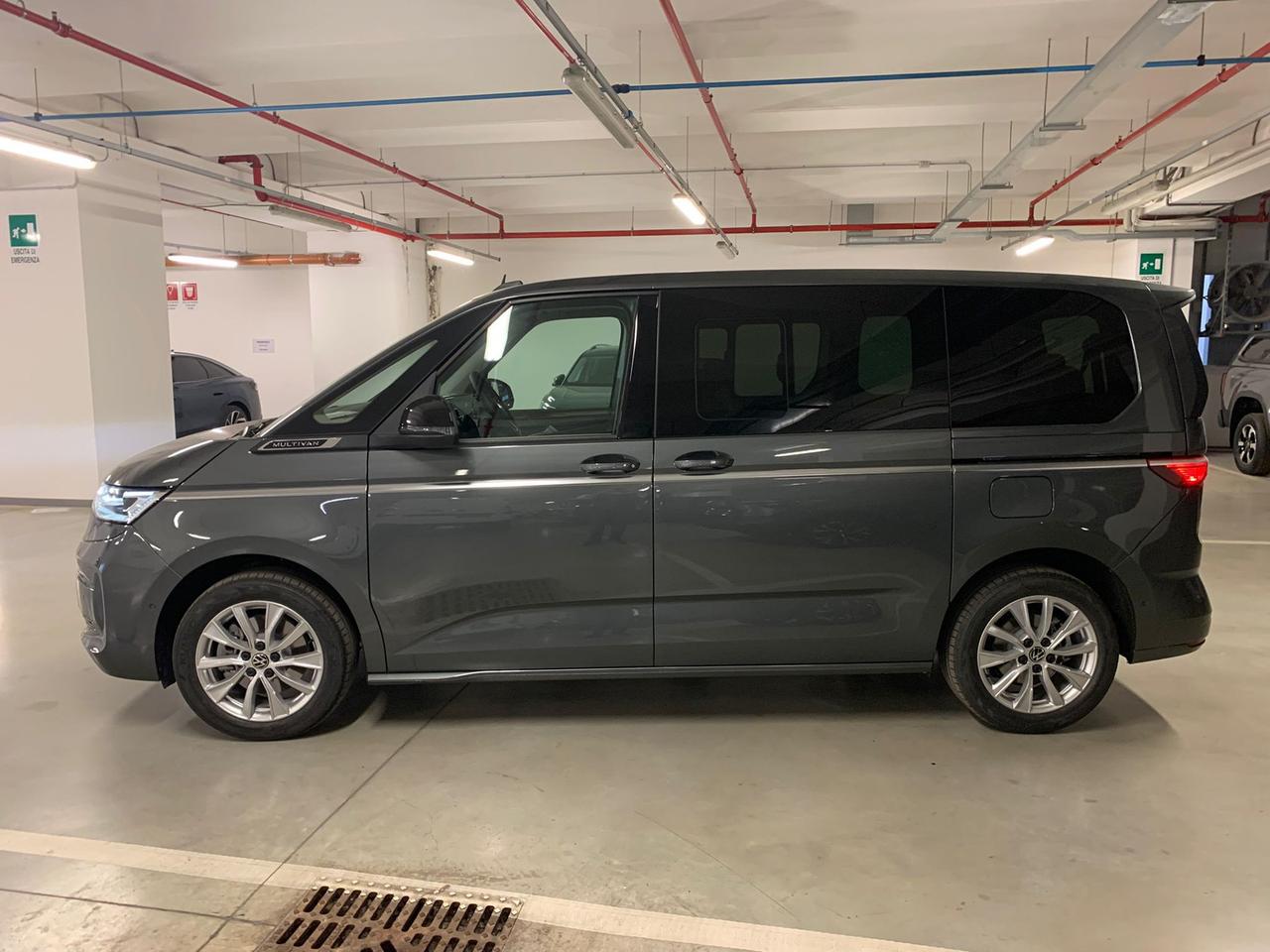 Volkswagen T7 Multivan 1.5 phev style 4motion 245cv dsg 7p.ti