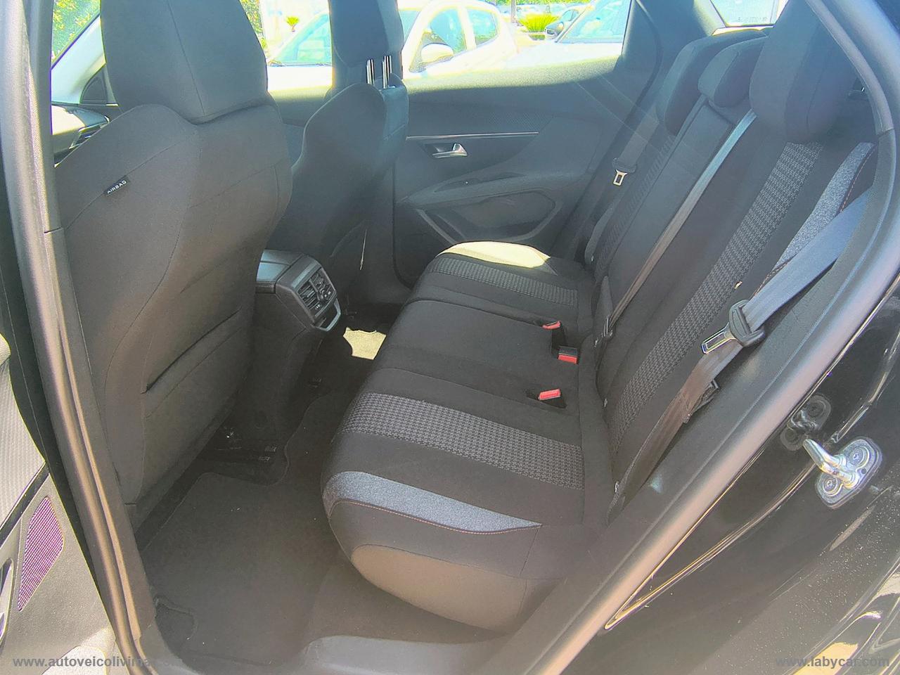 PEUGEOT 3008 BlueHDi 130 S&S Active Business