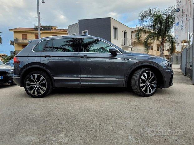 Volkswagen Tiguan 2.0 tdi dsg 4 motion r-line