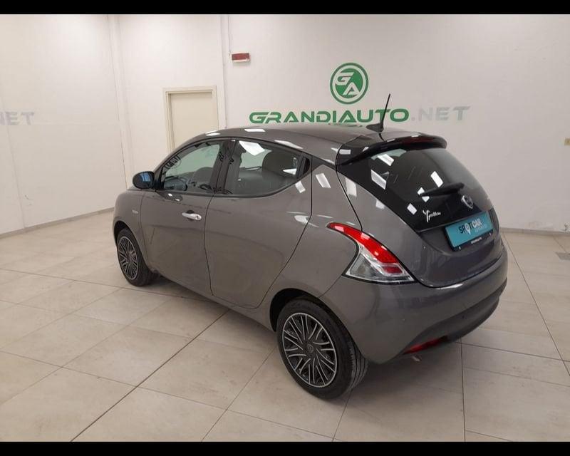 Lancia Ypsilon III 2021 1.0 firefly hybrid Silver s&s 70cv 5p.ti