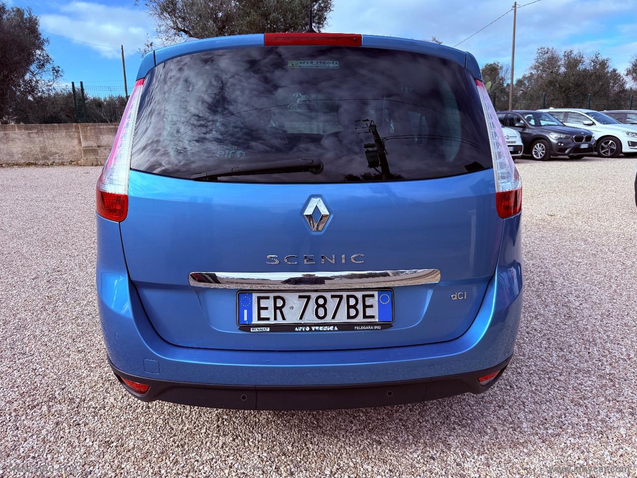RENAULT Scénic 1.5 dCi 110 CV EDC Bose