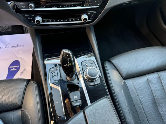 BMW 530 d xDrive Touring Sport Line 265CV NAVI+RETR.