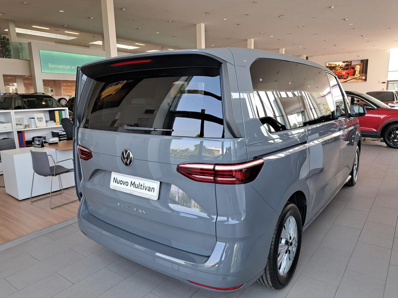 Volkswagen T7 Multivan 2.0 tdi space 150cv dsg 7p.ti