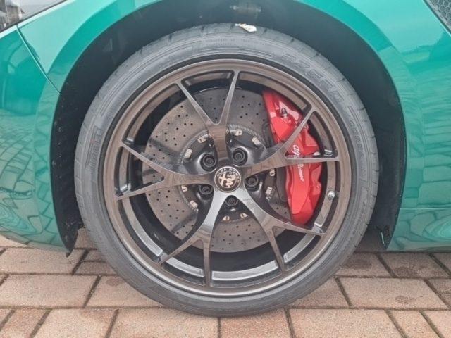 ALFA ROMEO Giulia 2.9 V6 Bi-Turbo AT8 Quadrifoglio