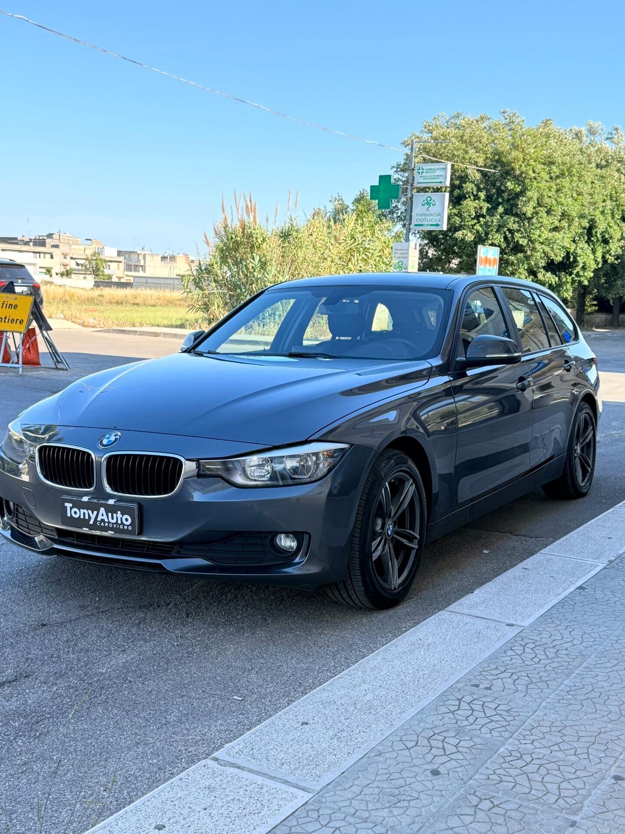 Bmw 320 d Touring Business auto NAVI,LED,BLUETOOTH,ANDROID AUTO,SENSORI DI PACHEGGIO,KM CERTIFICATI!