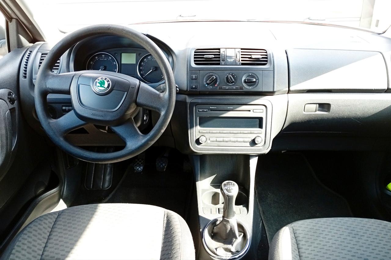 Skoda Fabia 1.2BENZINA2012 Neop 117000km TRATTABILE