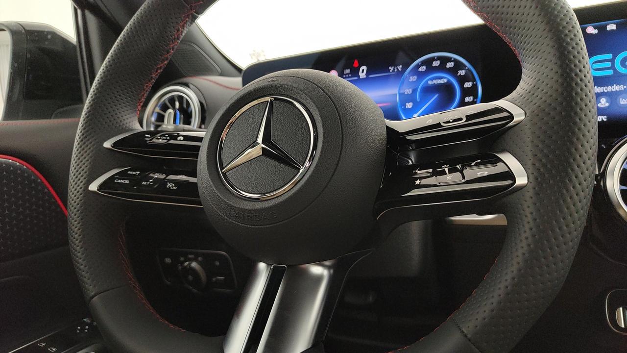 Mercedes-Benz EQB 250+