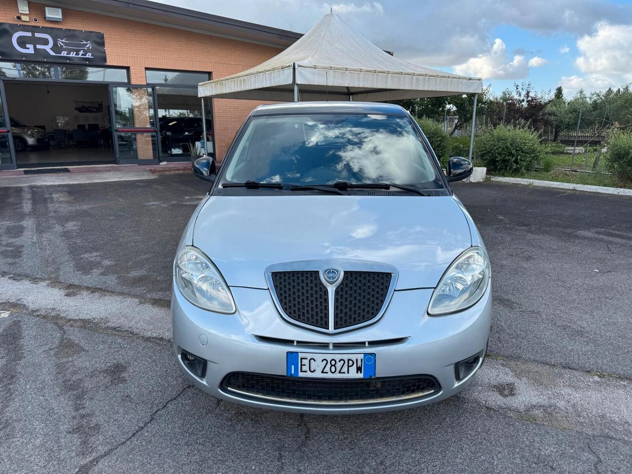Lancia Ypsilon 1.3 MULTIJET 75CV NEOPAT 2010