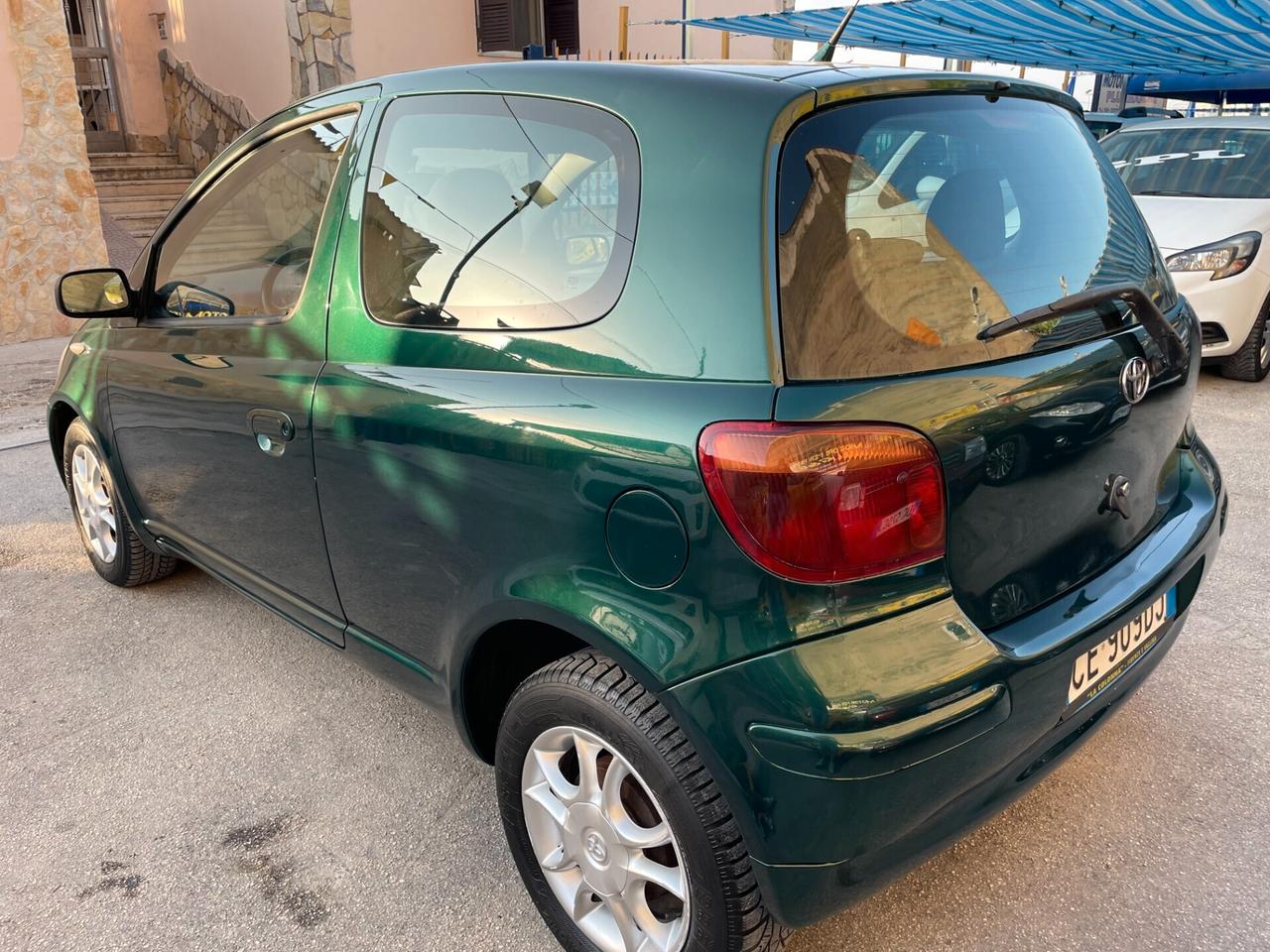 Toyota Yaris 1.4 tdi D-4D cat 3 porte Sol