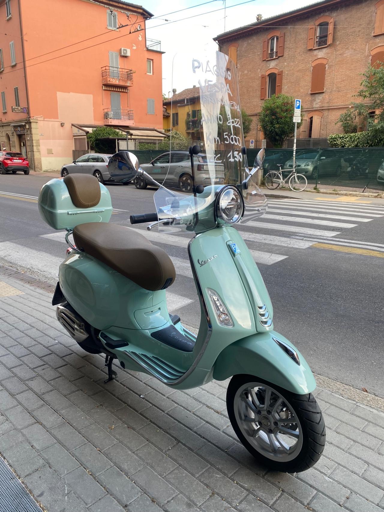 Piaggio Vespa cc 150 Primavera anno 2022 km 500 Come Nuova!