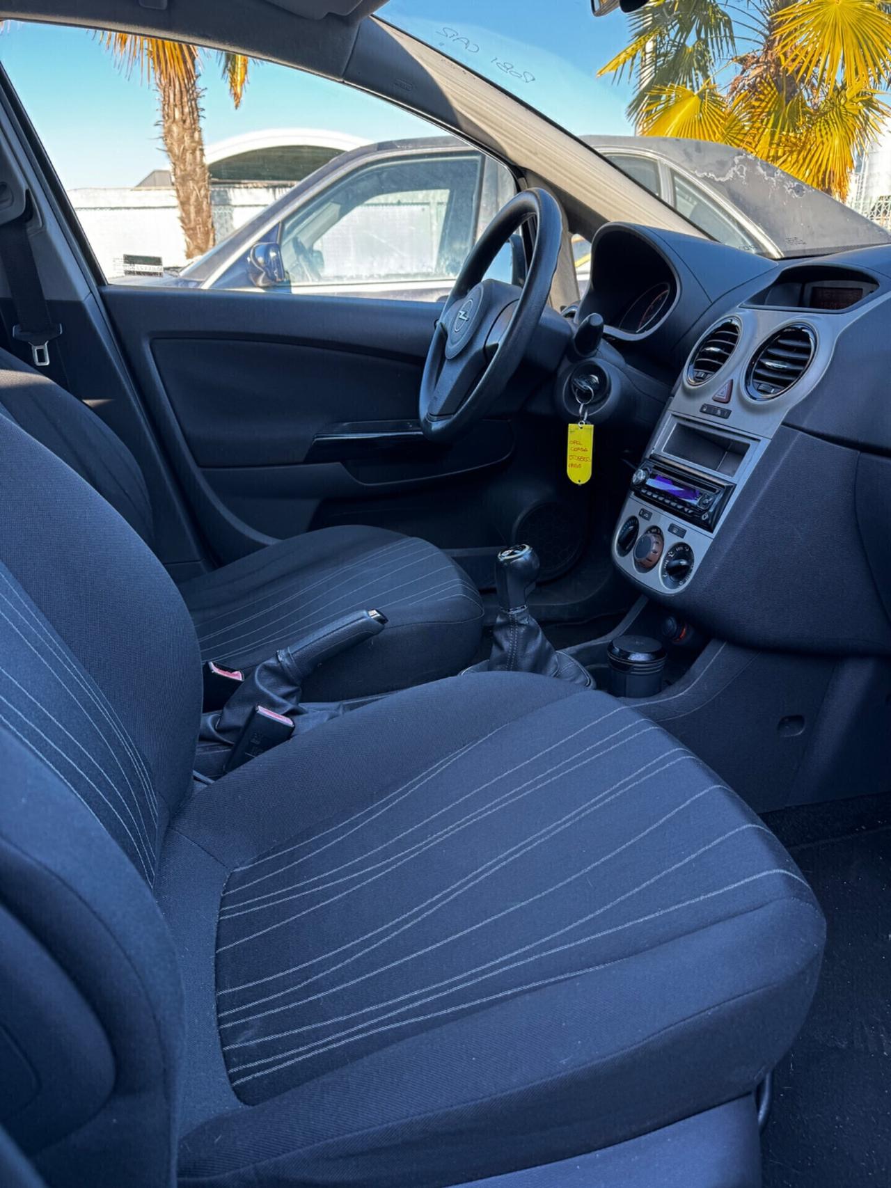 Opel Corsa 1.2 ok neopatentati pochi km 101.000