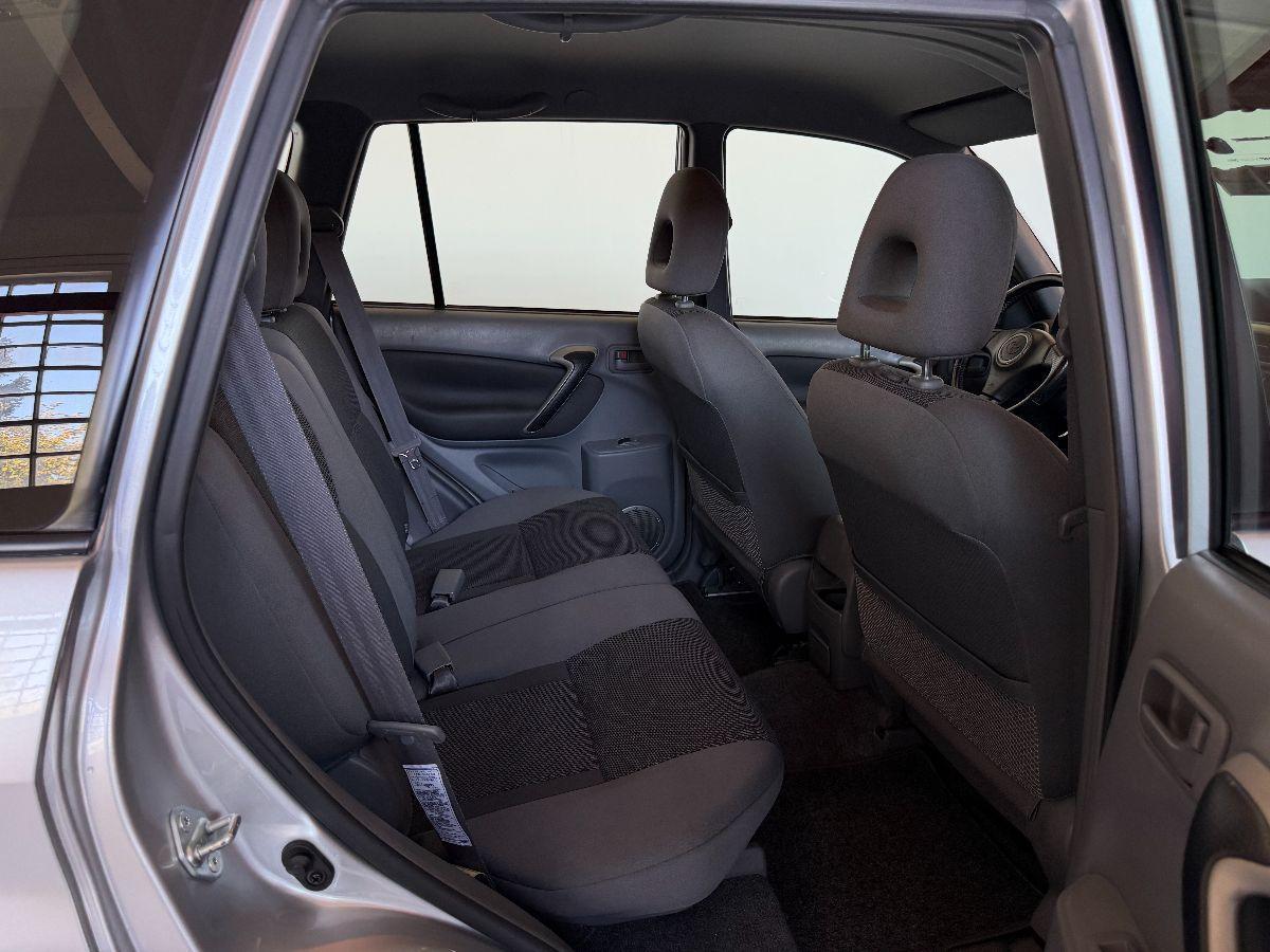 TOYOTA - RAV4 - 2.0 Tdi D-4D 5 porte Sol