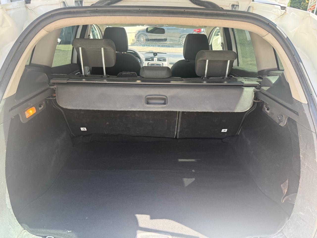 Ford Kuga Kuga+ 2.0 TDCi 140 CV 2WD DPF