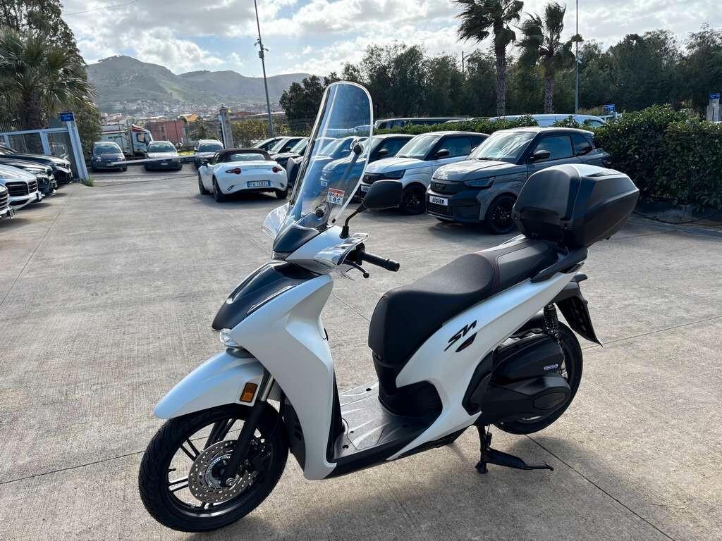 Honda SH 350 Nuovo pronto consegna Tuo a solo 65 Euro al mese