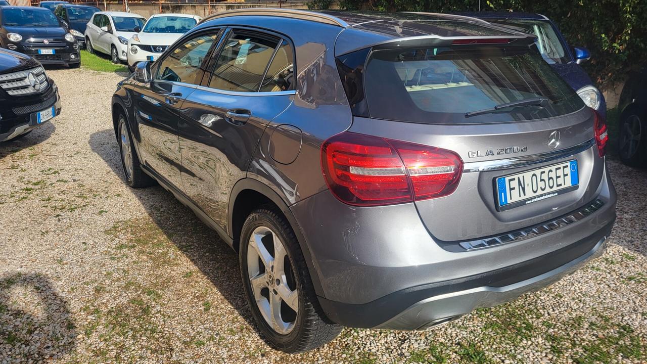 Mercedes-benz GLA 200 d Automatic Sport