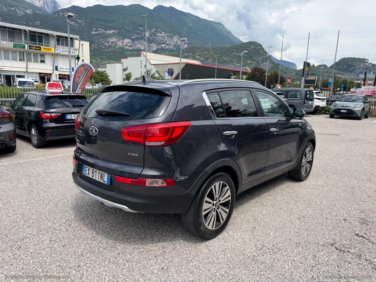 KIA Sportage 2.0 CRDI AWD REBEL GANCIO TRAINO - 4X4