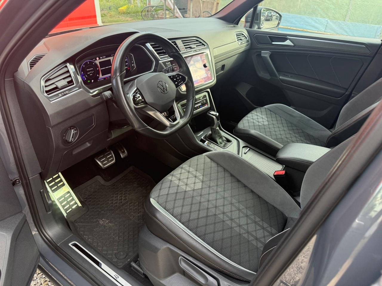 Volkswagen Tiguan R-Line 2.0 TDI 150 CV DSG