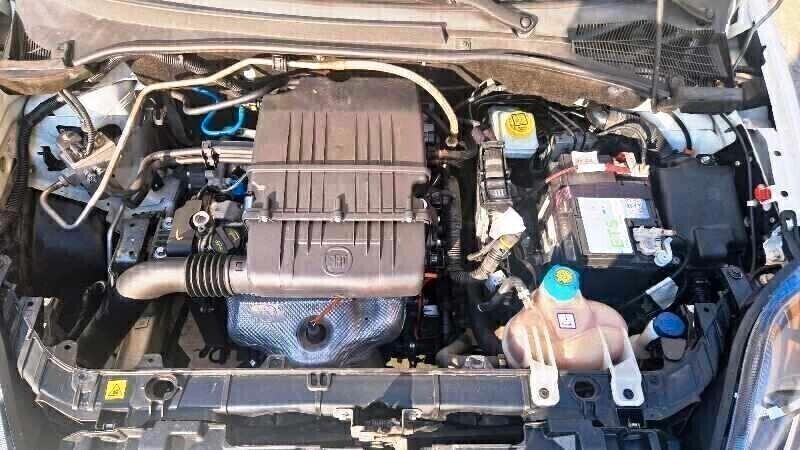 Fiat Punto 1.4 77 CV Natural Power Young