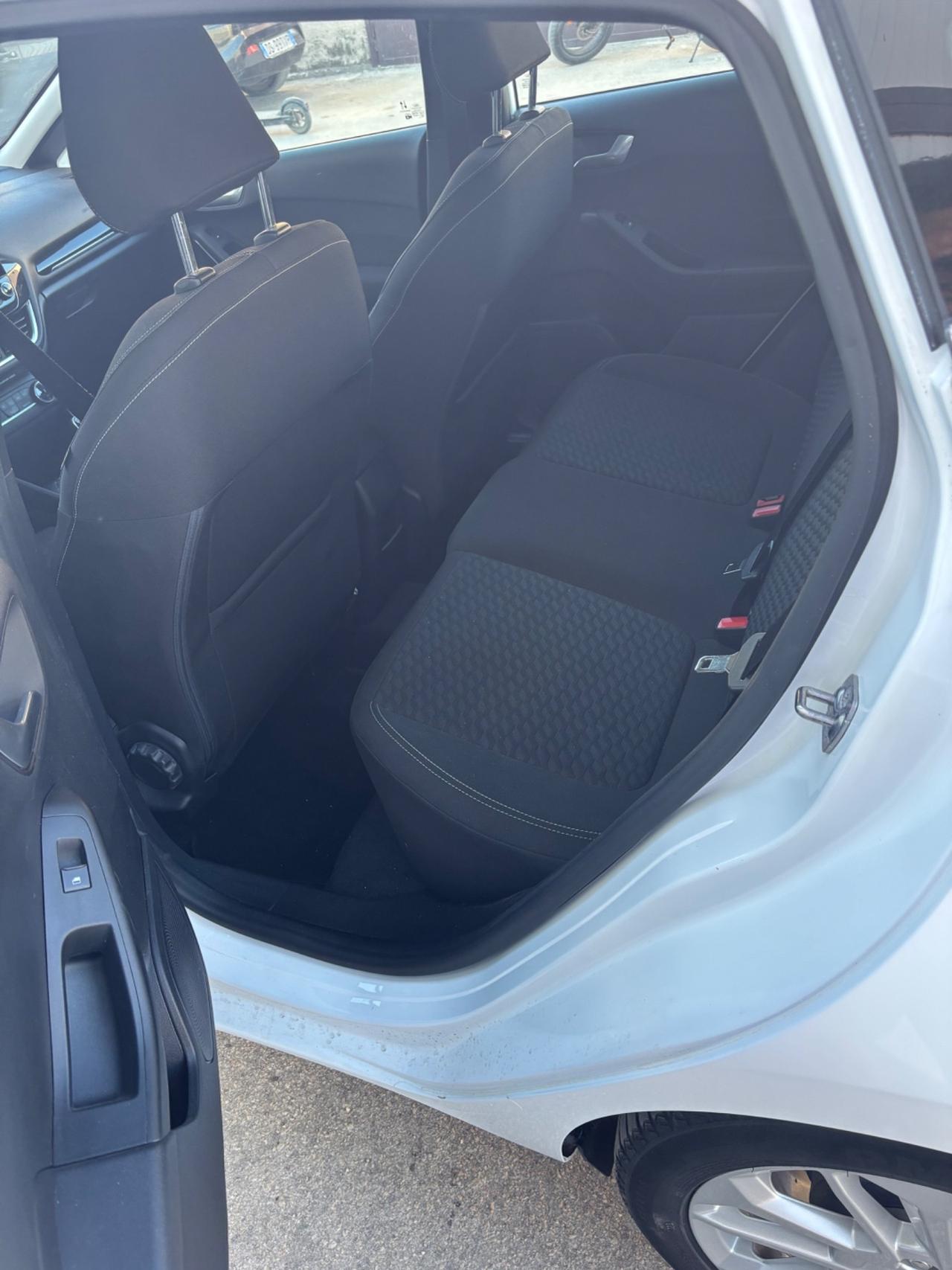 Ford Fiesta 1.0 Ecoboost Hybrid 125 CV 5 porte Titanium
