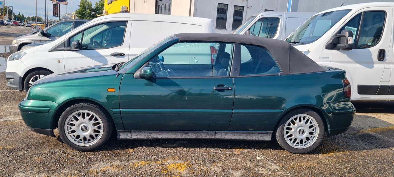 Volkswagen Golf Cabriolet 1.8/75 CV cat Movie