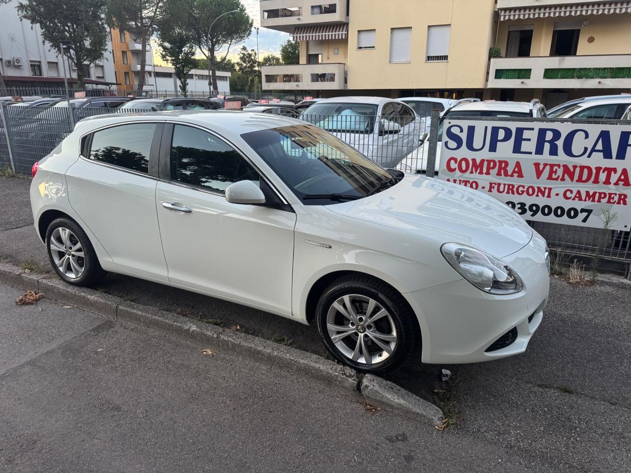 Alfa Romeo Giulietta 1.6 JTDm-2 105 cv garanzia 12 mesi