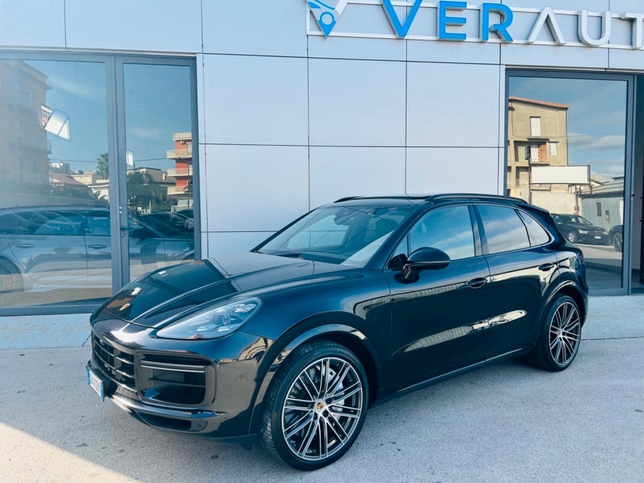 Porsche Cayenne 4.0 V8 Turbo - possibilità noleggio no scoring