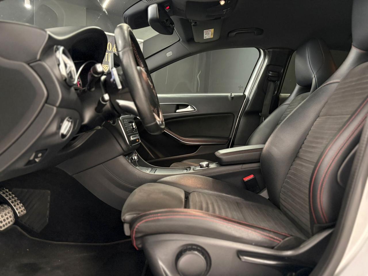 Mercedes-benz GLA 220 d Automatic 4Matic AMG Premium Restyling
