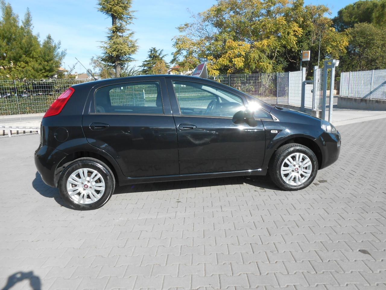 Fiat Punto 1.4 8V 5P Natural Power Street IMP. METANO