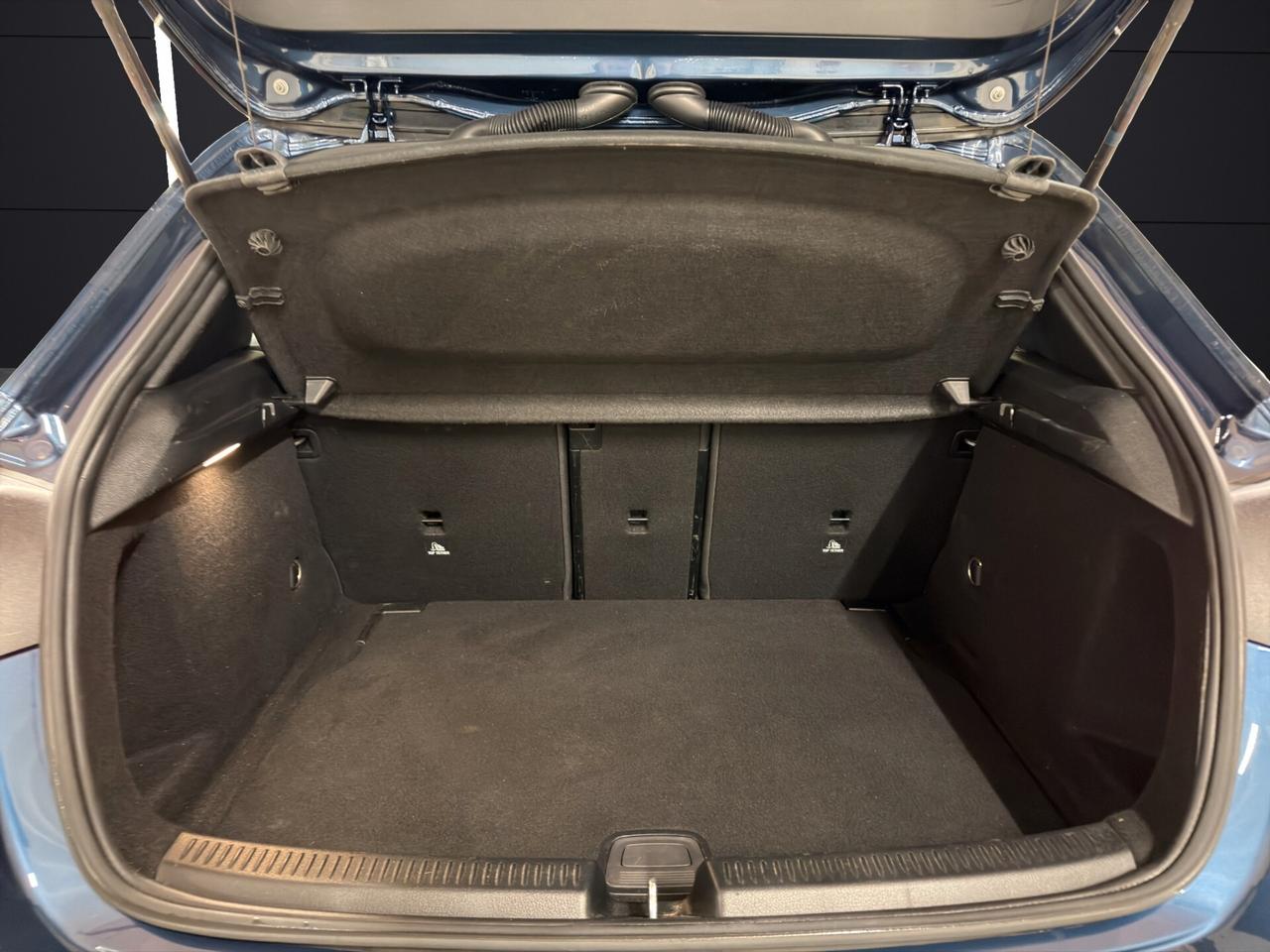 Mercedes-benz A 200 200d Automatic Amg Premium