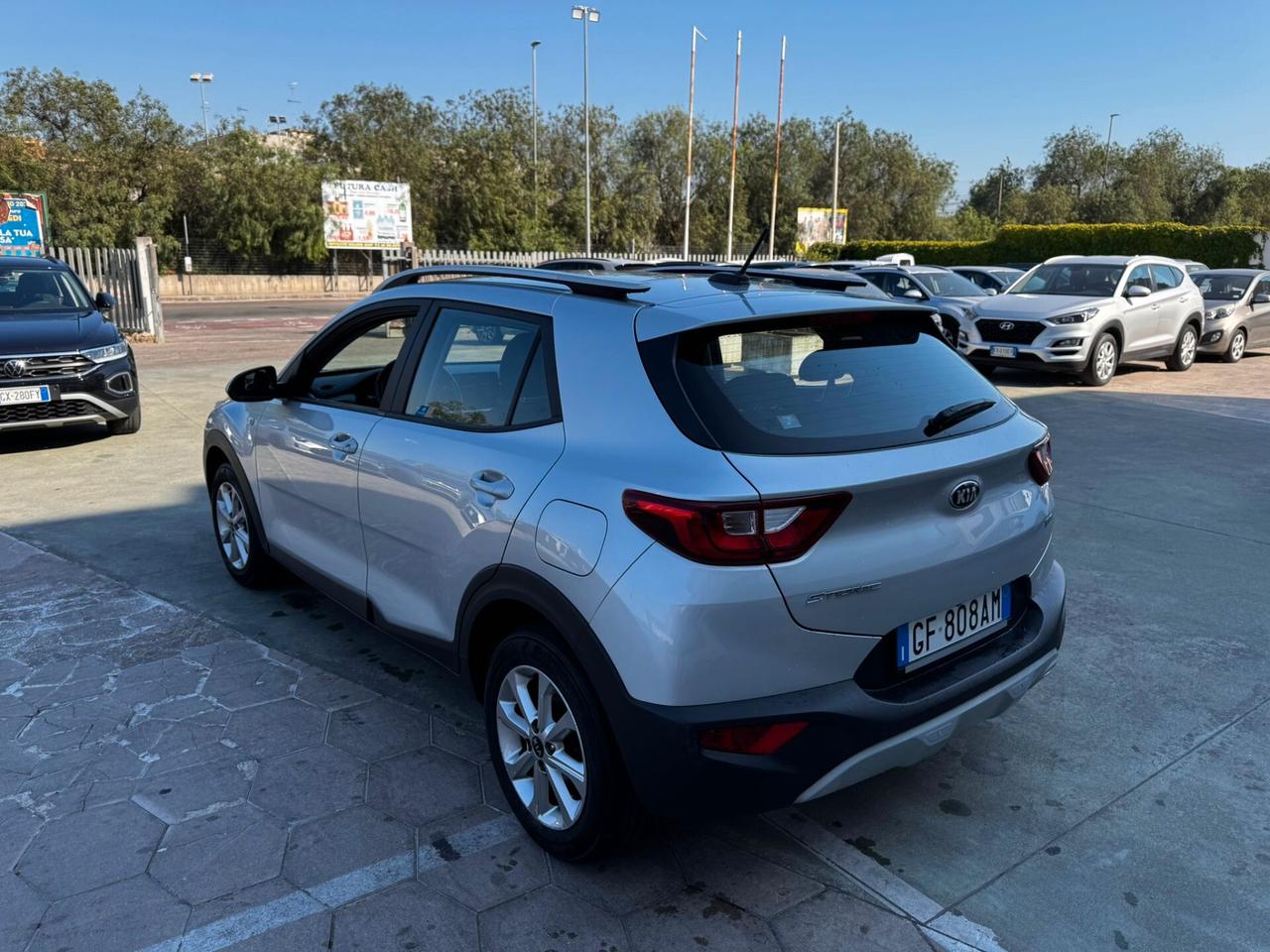 KIA STONIC 1.2 GPL URBAN RETROCAMERA E SENSORI