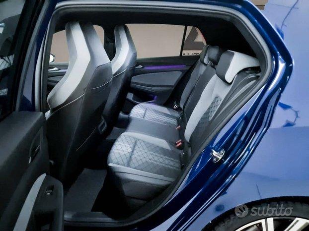 Volkswagen Golf 1.5 etsi evo R-Line 130cv dsg