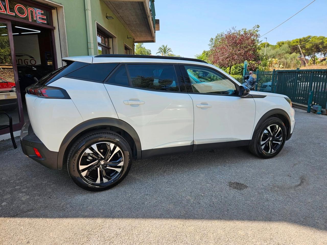 Peugeot 2008 BlueHDi 110 S&S Allure Pack