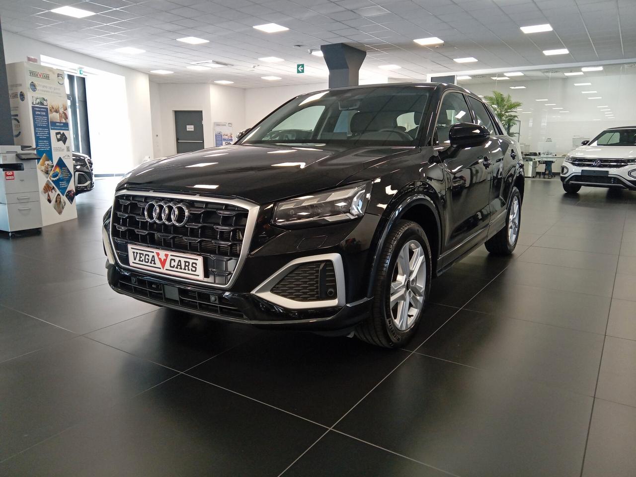 Audi Q2 30 TFSI Business Advanced