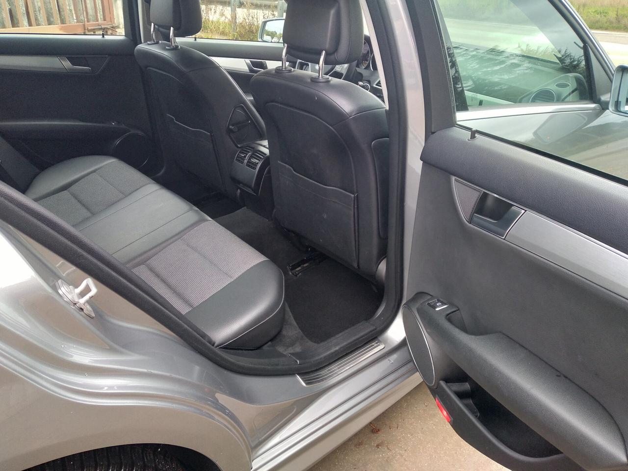 Mercedes-benz C 220 CDI BlueEFFICIENCY Avantgarde