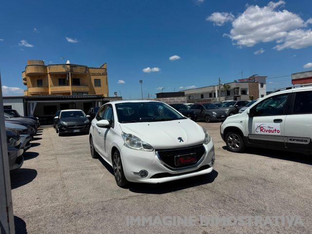 PEUGEOT 208 1.4 HDi 68CV S&S Automatica 5p. Allure