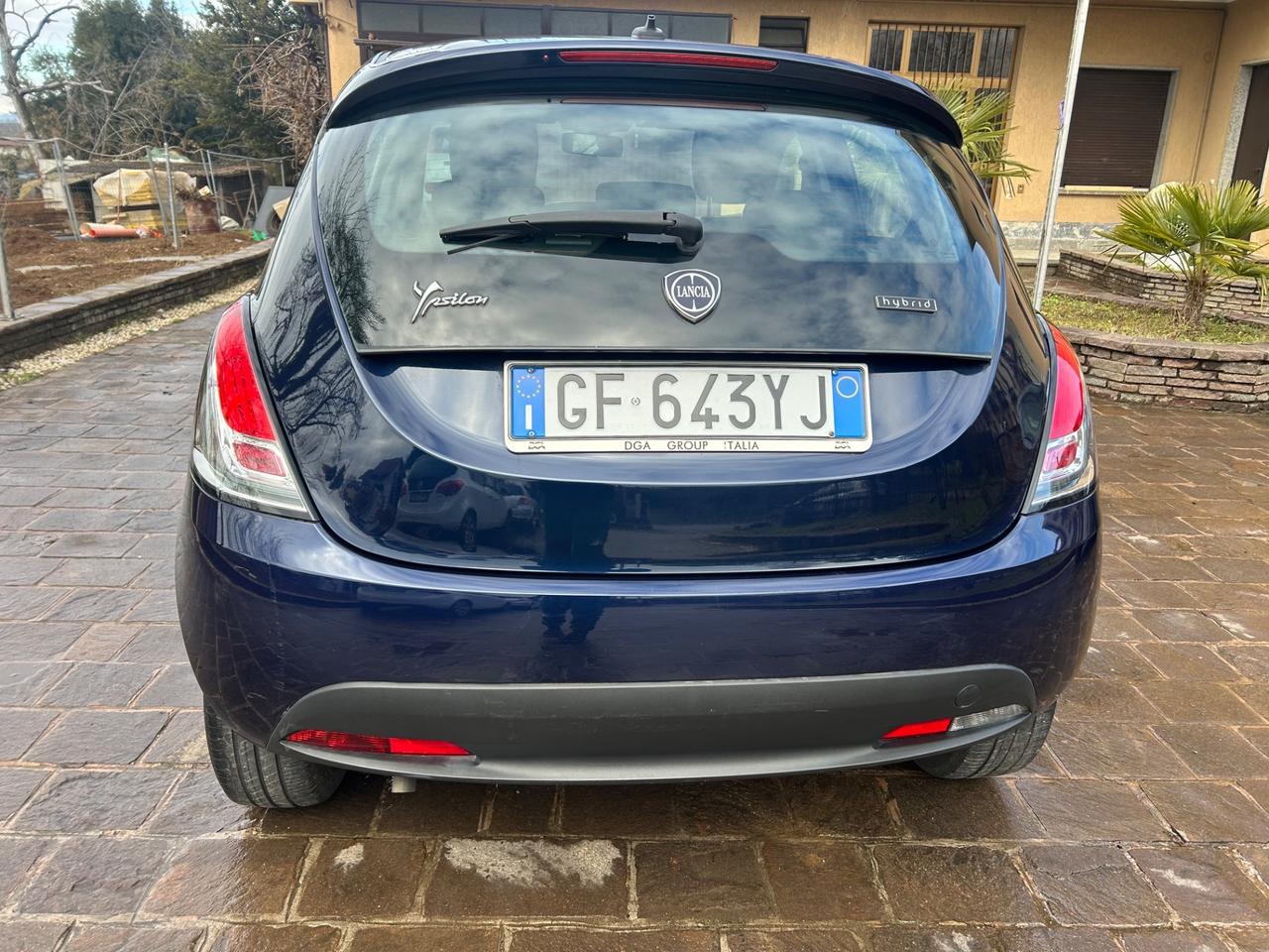 Lancia Ypsilon 1.0 Hybrid Ecochic