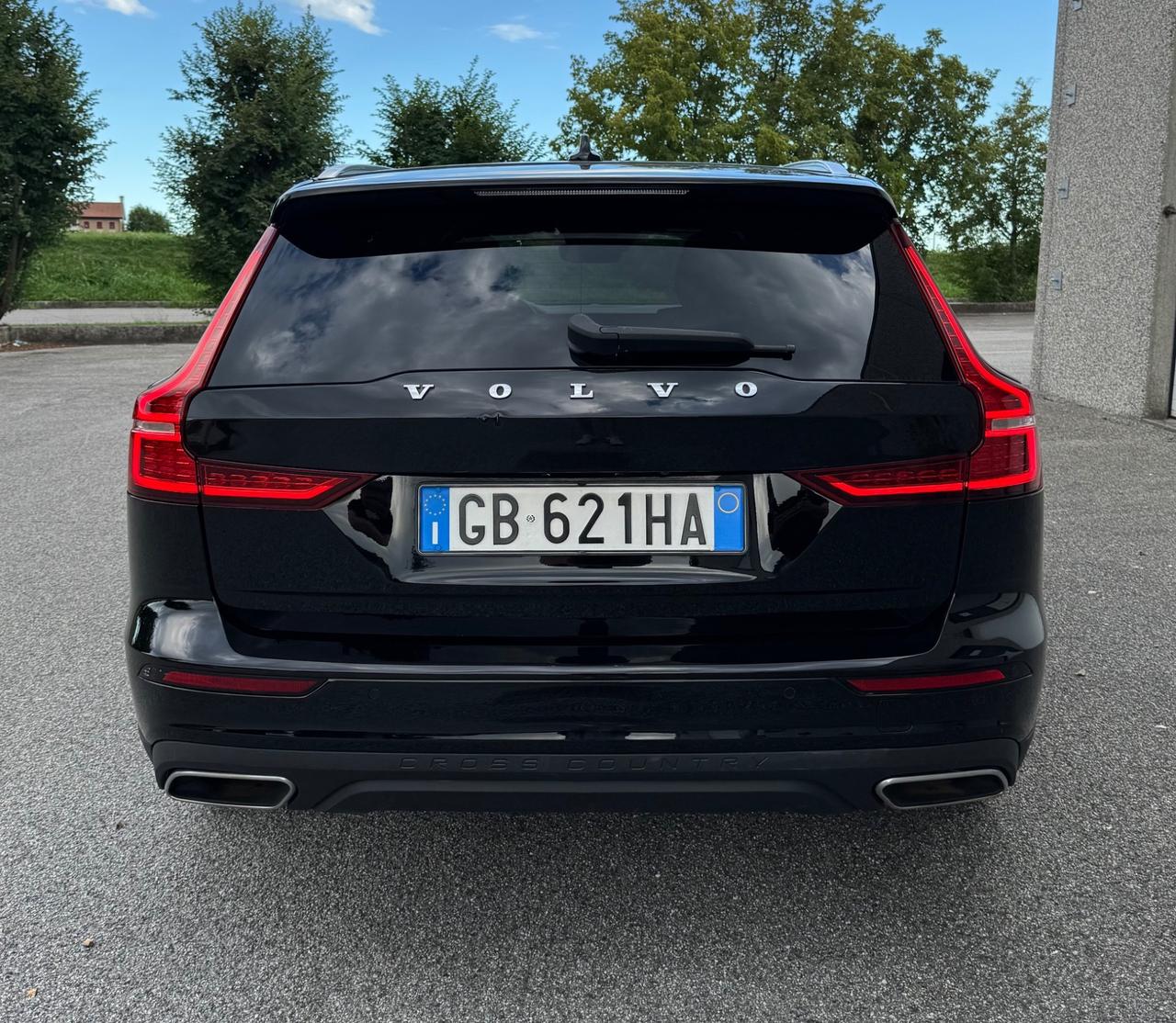 Volvo V60 Cross Country D4 AWD Geartronic Business Plus
