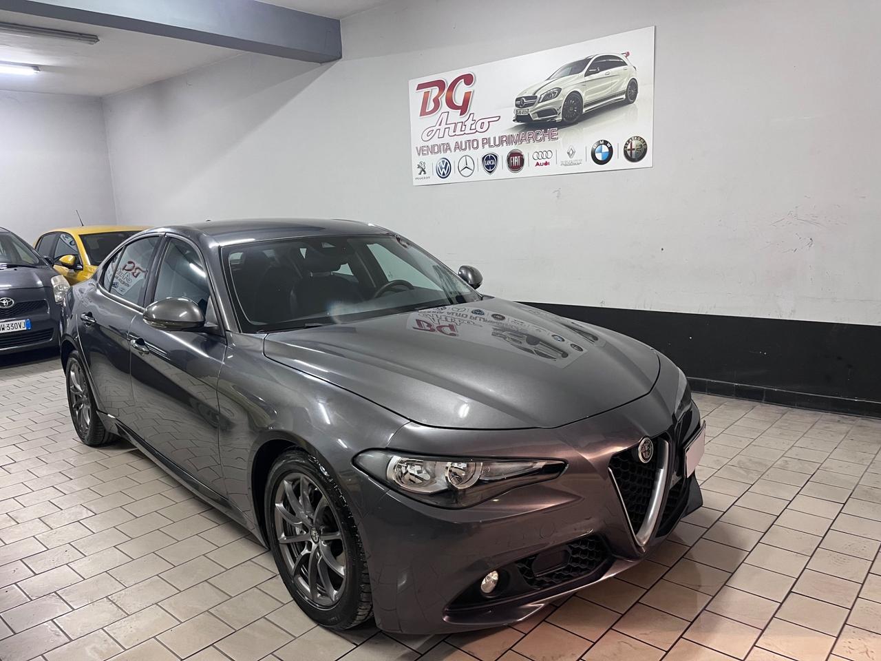 Alfa Romeo Giulia 2.2 Turbodiesel 150 CV tagliandata