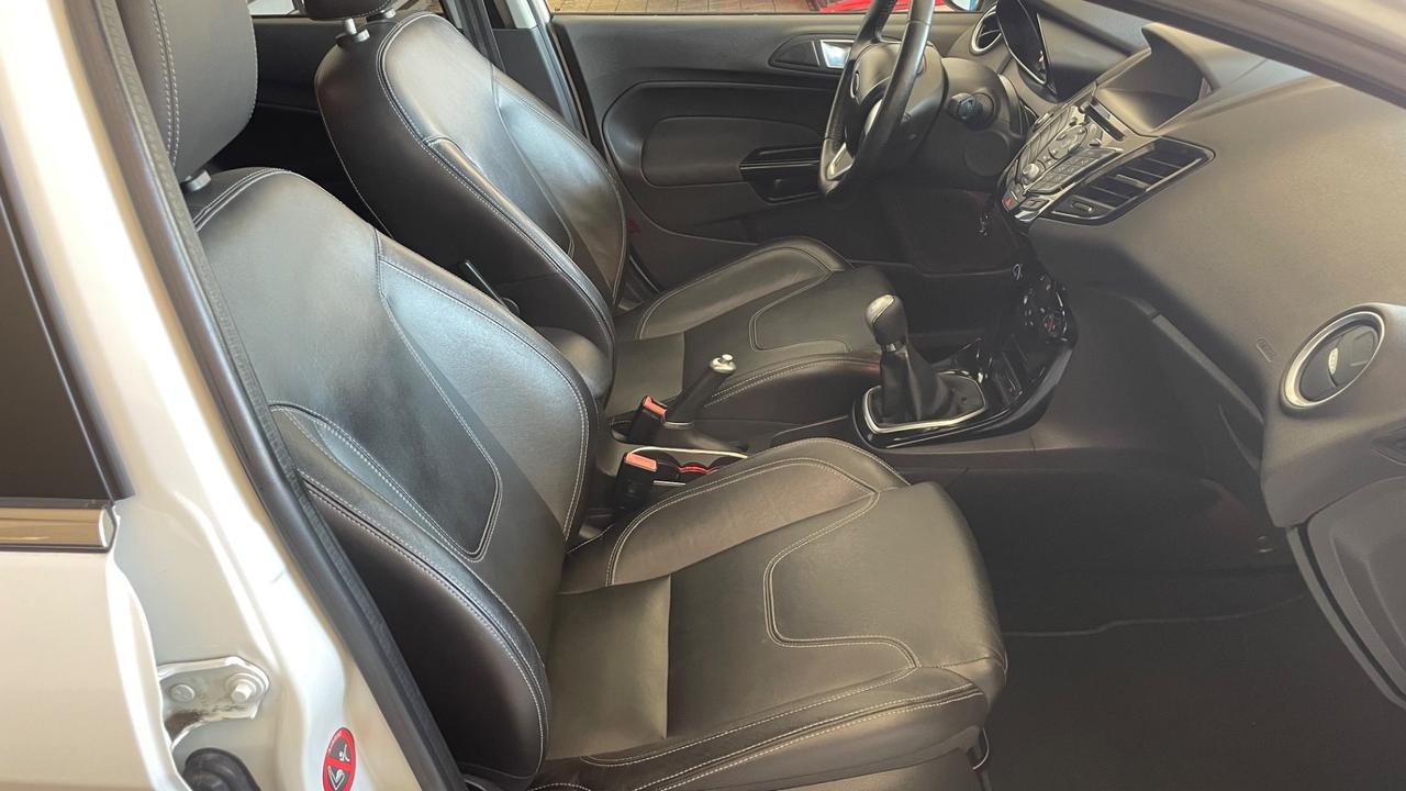 Ford Fiesta 1.5 TDCi 75CV 5 porte Black & White Edition