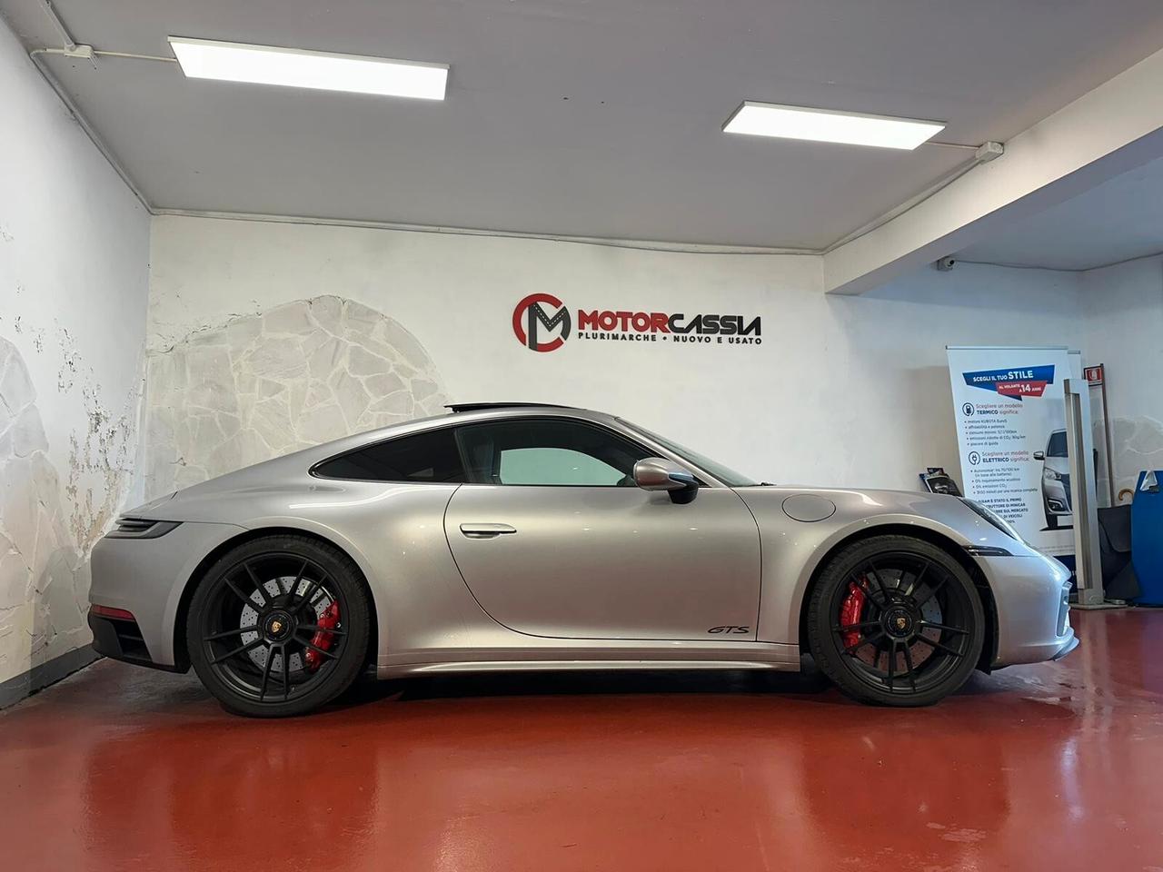 Porsche 911 Carrera 4 GTS